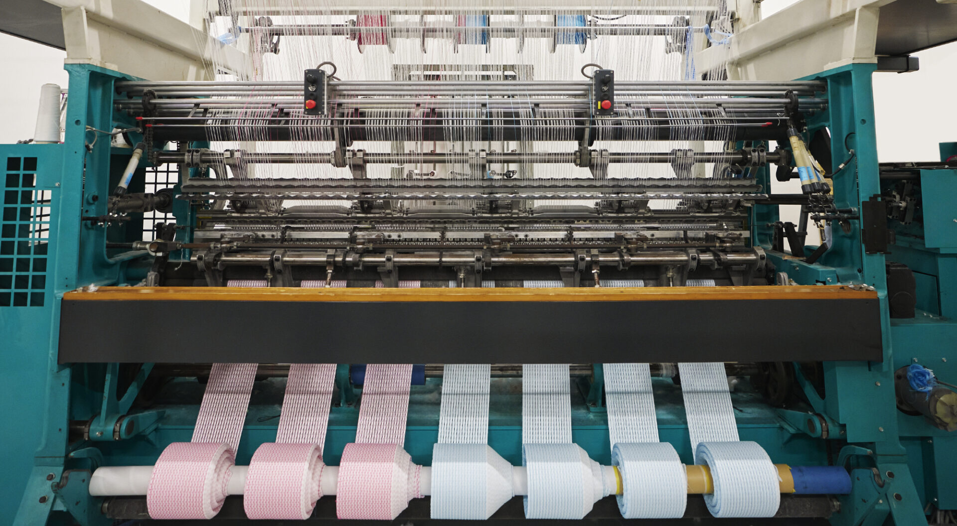 Industrial loom weaving rolls of Japanese body towel webbing